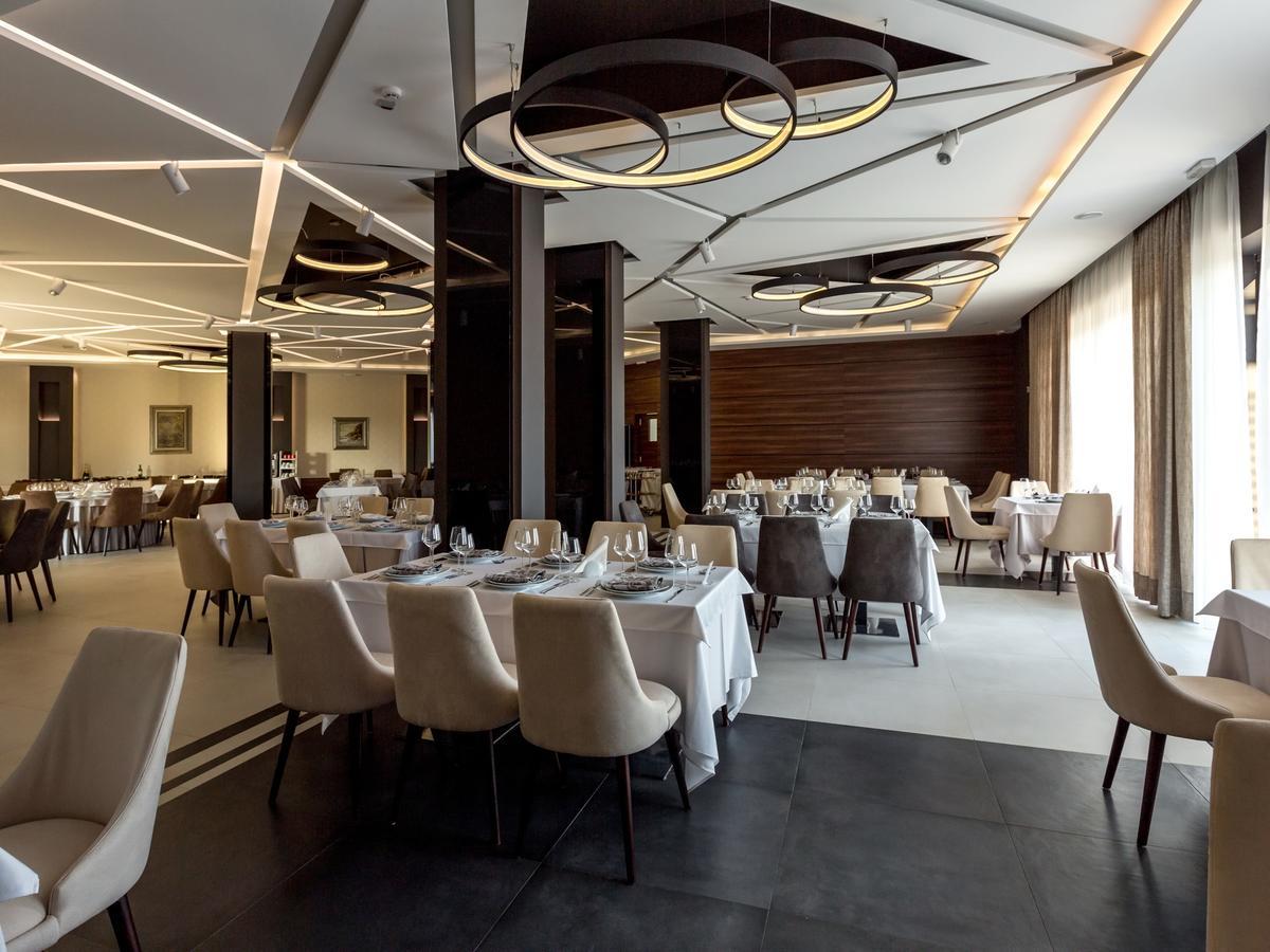 Hotel Ideo Lux นิส ภายนอก รูปภาพ