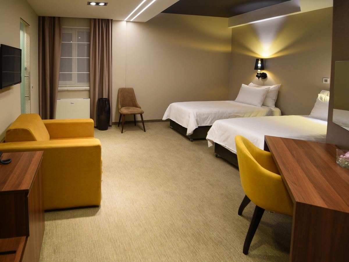 Hotel Ideo Lux นิส ภายนอก รูปภาพ