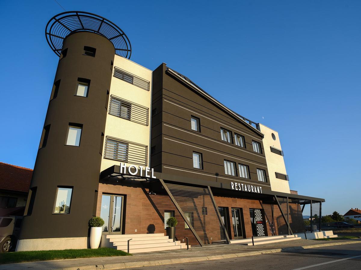 Hotel Ideo Lux นิส ภายนอก รูปภาพ