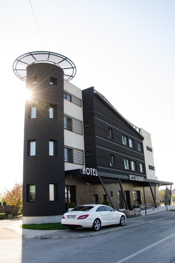 Hotel Ideo Lux นิส ภายนอก รูปภาพ