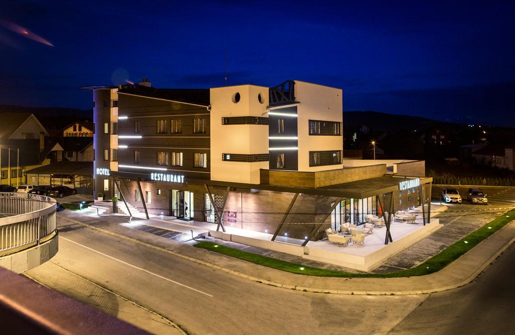 Hotel Ideo Lux นิส ภายนอก รูปภาพ