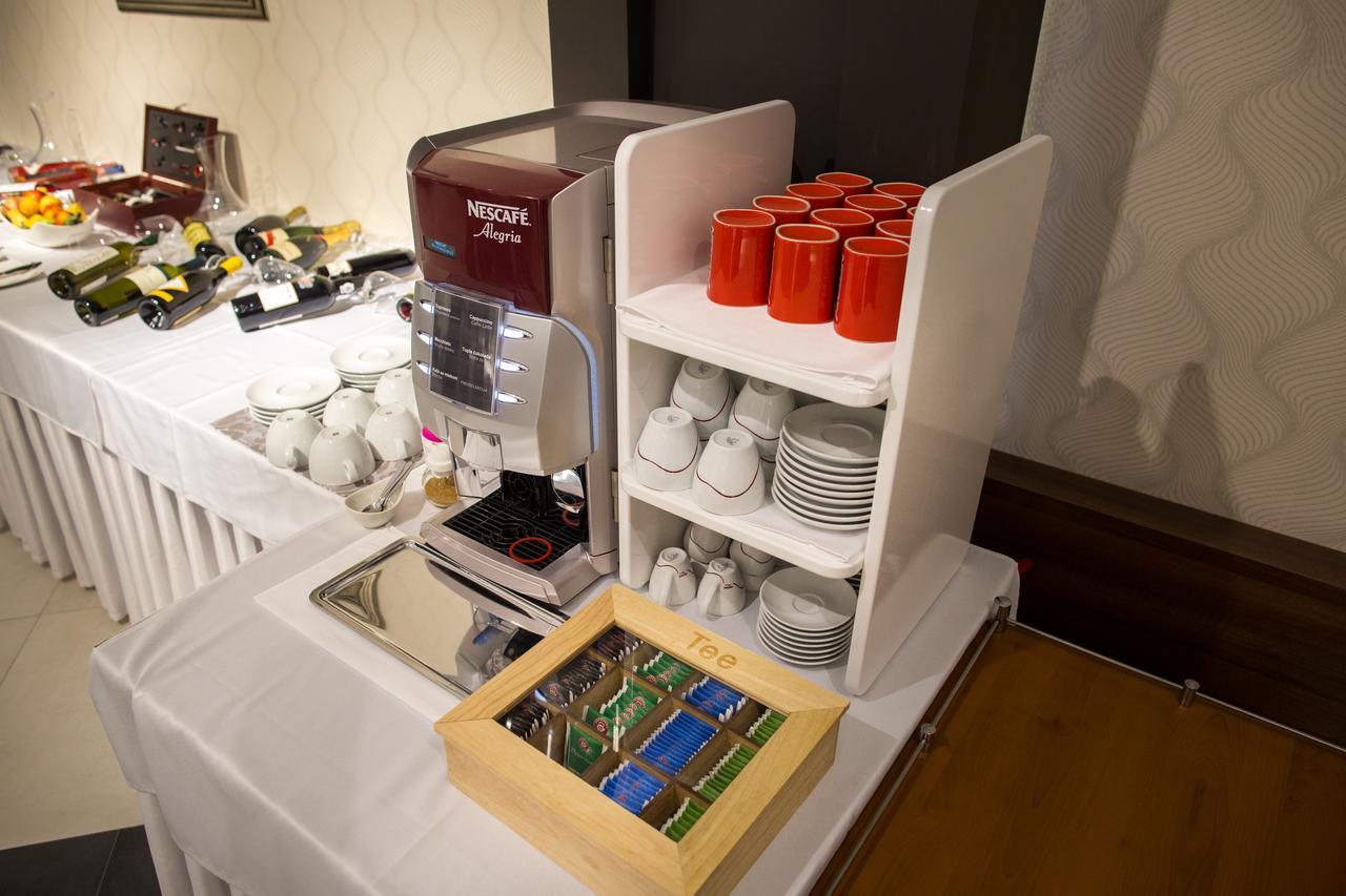 Hotel Ideo Lux นิส ภายนอก รูปภาพ